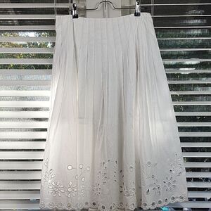 J. Crew White A-Line Skirt with Floral Embroideryrew. Size 8
